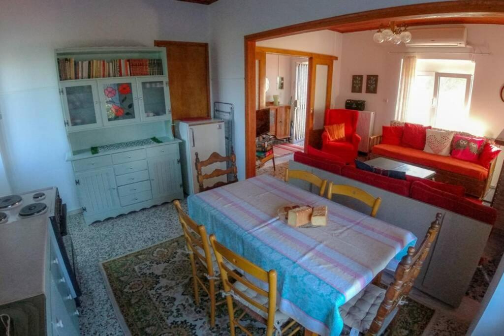 Breathtaking Lake View Cottage With A Fireplace Next To Ioannina City! מראה חיצוני תמונה